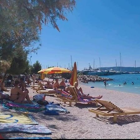 Apartmani Luis Kaštela Εξωτερικό φωτογραφία