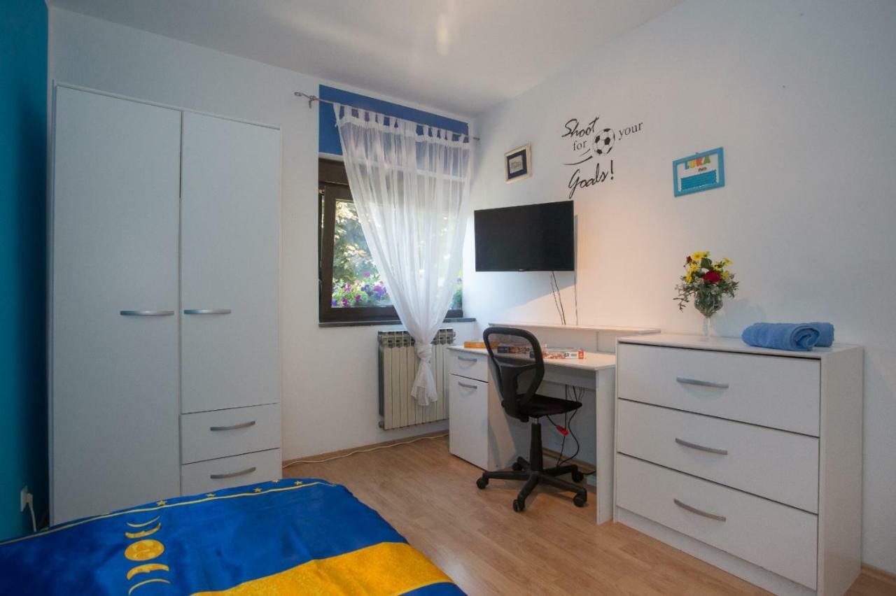 Apartmani Luis Kaštela Εξωτερικό φωτογραφία