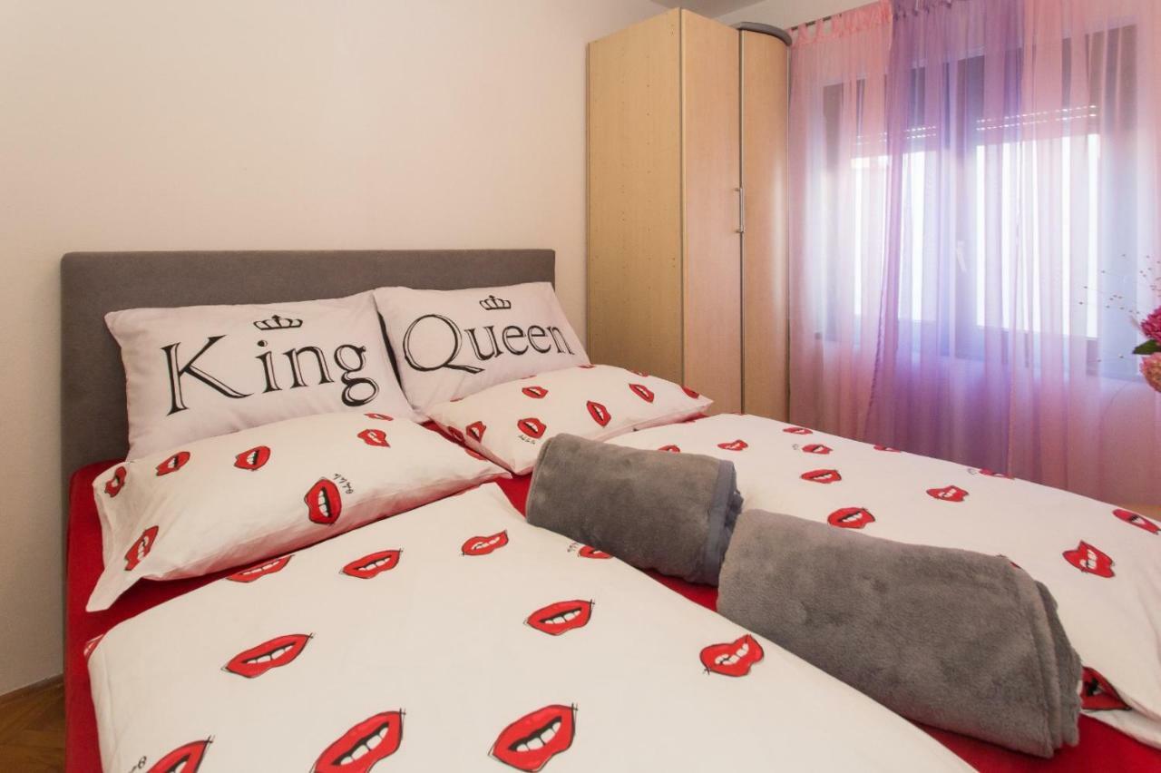 Apartmani Luis Kaštela Εξωτερικό φωτογραφία