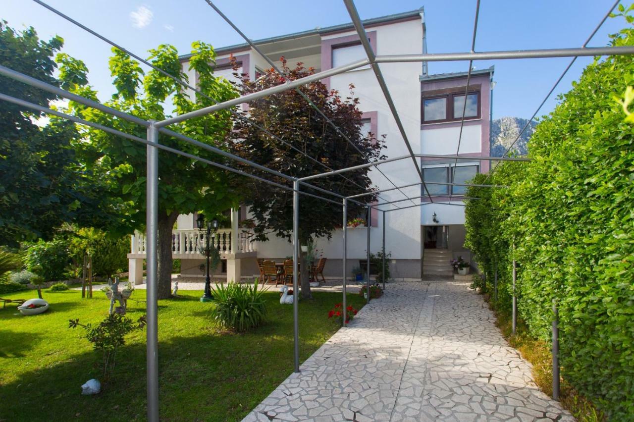 Apartmani Luis Kaštela Εξωτερικό φωτογραφία