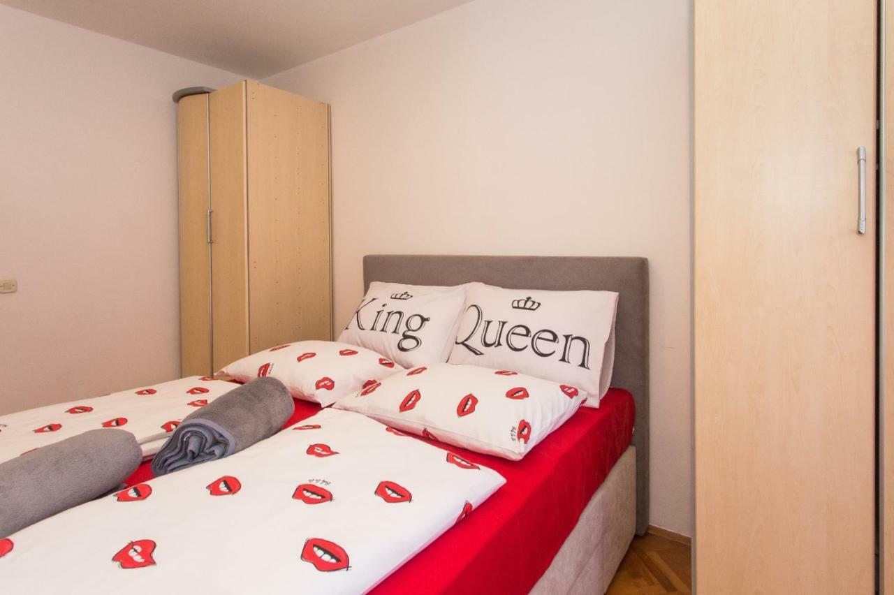 Apartmani Luis Kaštela Εξωτερικό φωτογραφία